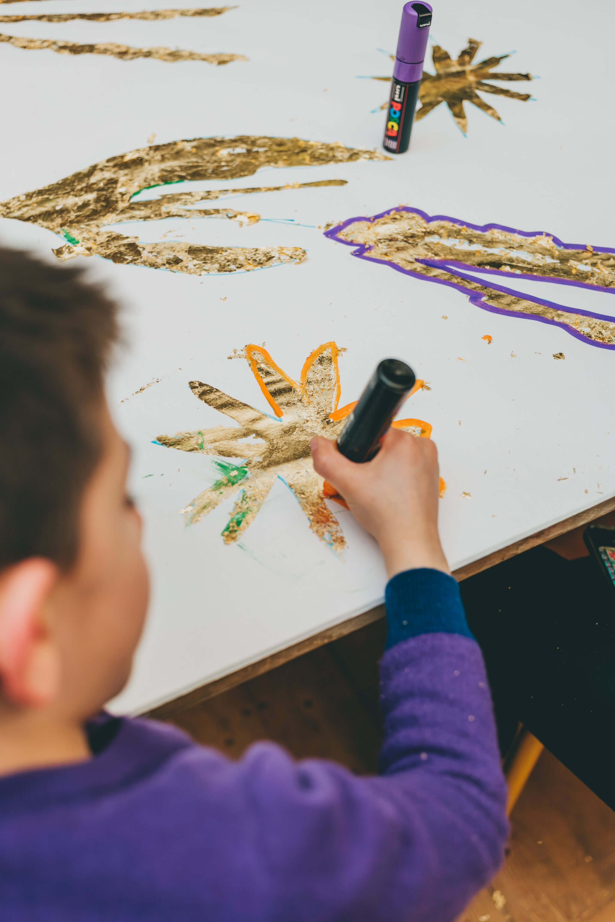 Atelier fresque et dorure à la feuille pour les petits — 1h30