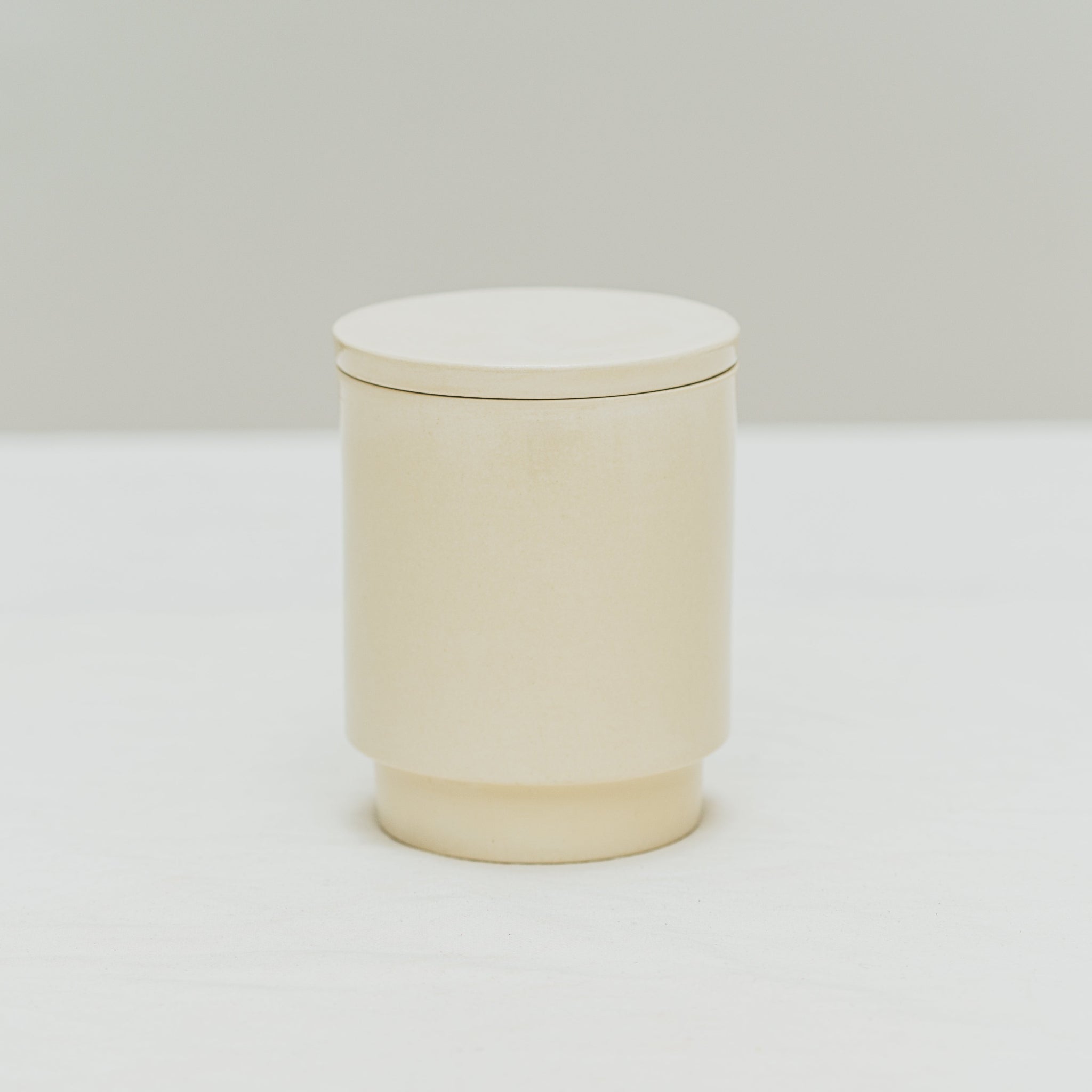 Boîte faïence avec couvercle